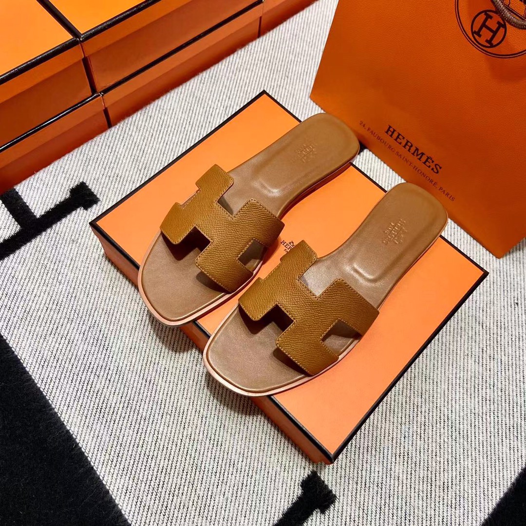 에르메스 올수공 오란 슬리퍼 샌들 앱송 136